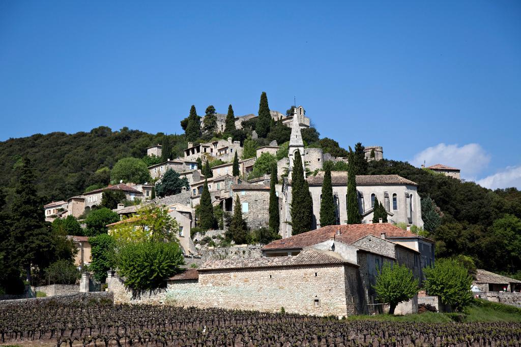 Du Reve O Naturel - Maison De Vacances Entre Gorges De L'Ardeche Et Gard Saint-Julien-de-Peyrolas Exterior foto